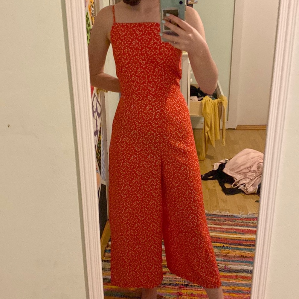 🎈 Red Floral Jumpsuit